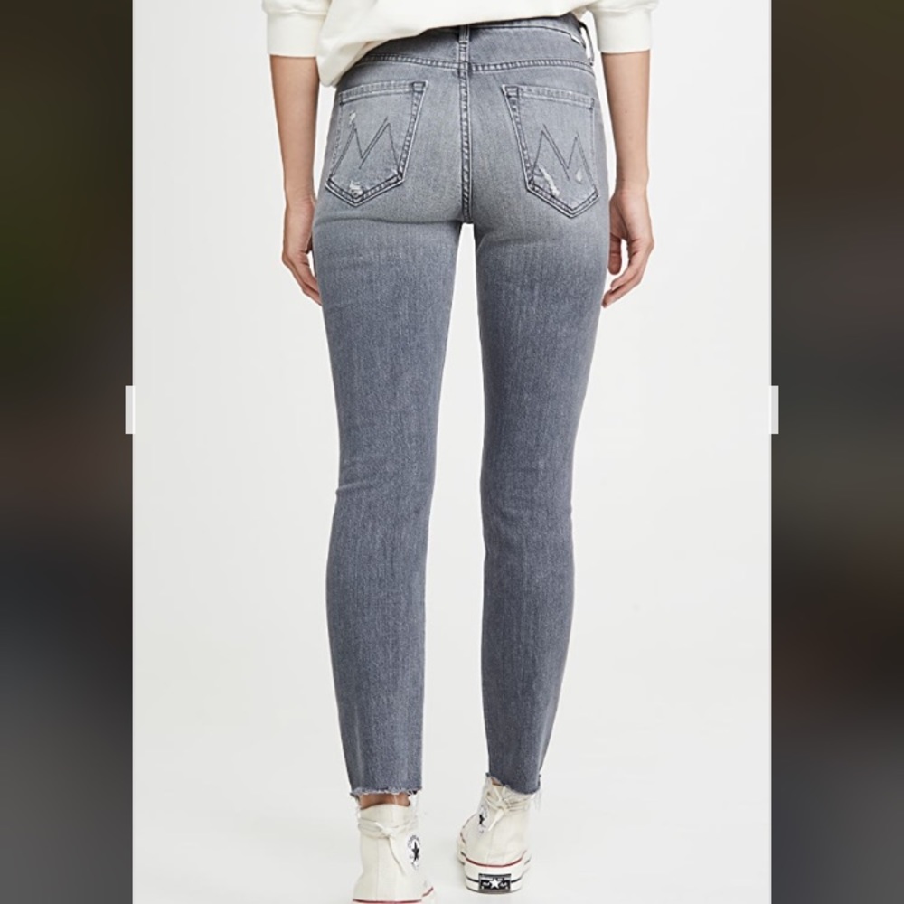 MOTHER high waisted looker ankle Nick fray jeans size 25